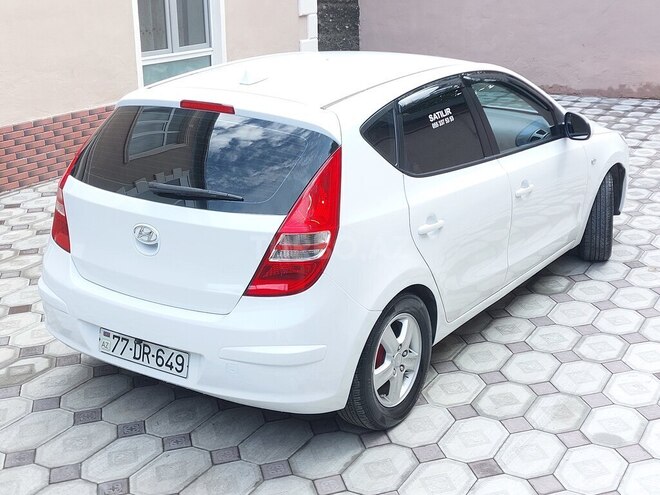 Hyundai i30 2008, 239,824 km - 1.6 l - Qazax