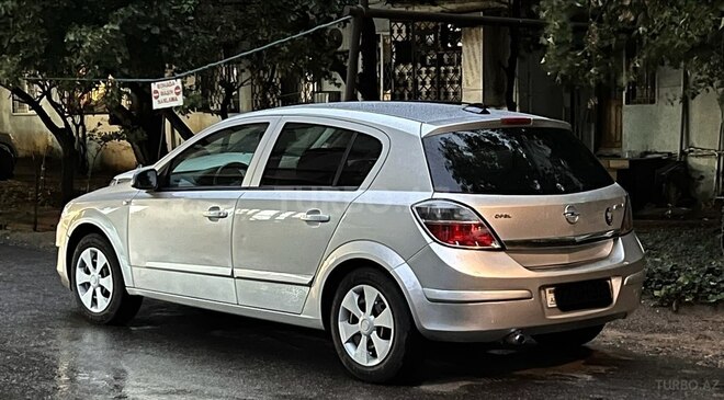 Opel Astra 2007, 305,000 km - 1.4 l - Bakı