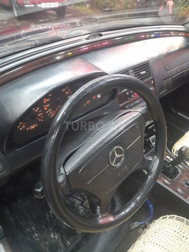 Mercedes C 220 2000, 222,000 km - 2.2 l - İmişli