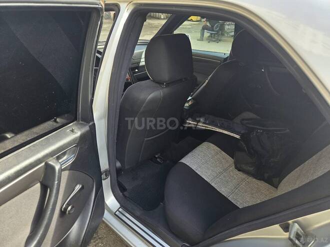 Mercedes C 220 2000, 340,000 km - 2.2 л - Bakı