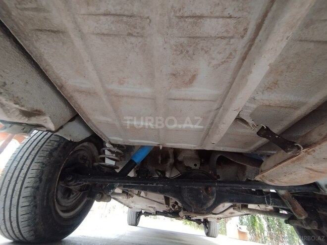LADA (VAZ) 2106 1987, 400,000 km - 1.3 л - Qax