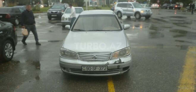 Nissan Sunny 2008, 274,555 km - 1.6 л - Sumqayıt