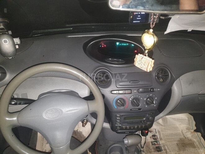 Toyota Vitz 2000, 290,000 km - 1.0 л - Neftçala