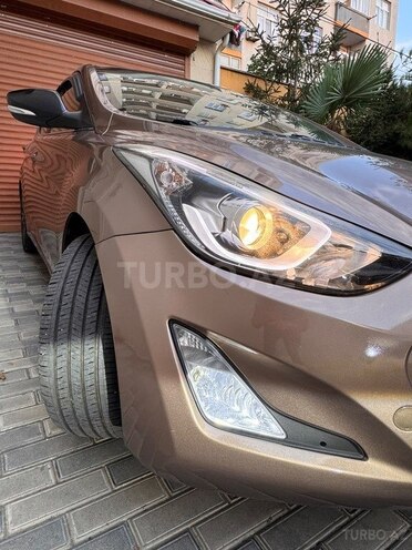Hyundai Elantra 2015, 205,000 km - 1.8 l - Bakı