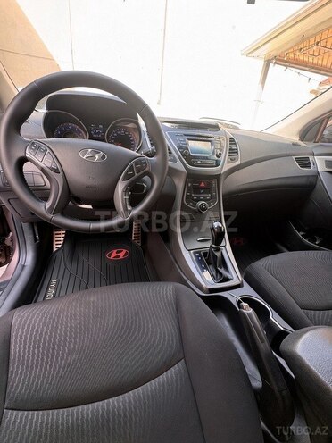 Hyundai Elantra 2015, 205,000 km - 1.8 l - Bakı