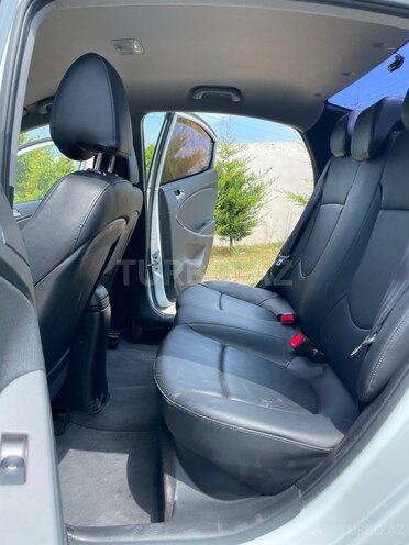 Hyundai Accent 2016, 172,734 km - 1.4 l - Bakı