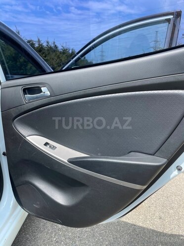 Hyundai Accent 2016, 172,734 km - 1.4 l - Bakı