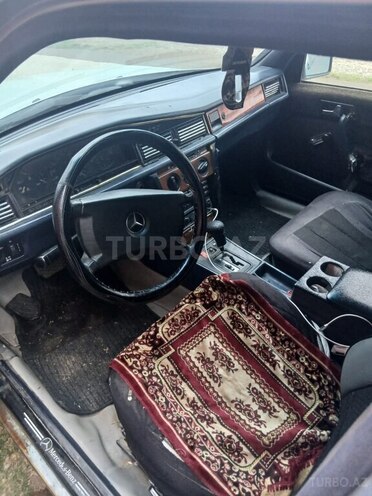 Mercedes 190 1991, 250,000 km - 2.0 л - Gəncə
