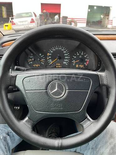 Mercedes C 230 1999, 270,590 km - 2.3 l - Qəbələ