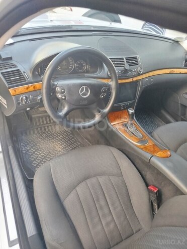 Mercedes E 220 2006, 343,000 km - 2.2 l - Bakı