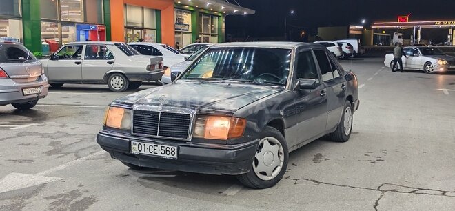 Mercedes E 200 1993, 274,555 km - 2.0 л - Sumqayıt