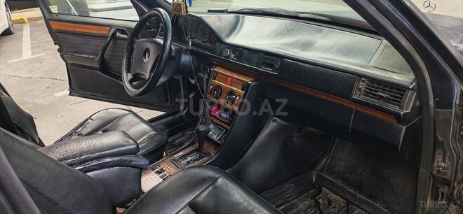 Mercedes E 200 1993, 274,555 km - 2.0 л - Sumqayıt