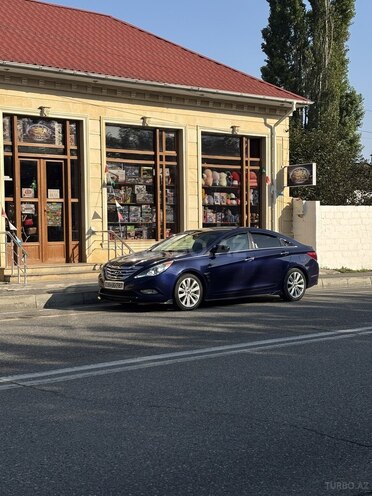 Hyundai Sonata 2011, 225,308 km - 2.0 л - Qusar