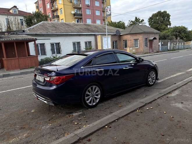 Hyundai Sonata 2011, 225,308 km - 2.0 л - Qusar