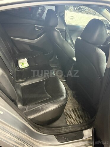 Hyundai Elantra 2015, 204,387 km - 1.8 l - Bakı