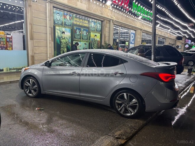 Hyundai Elantra 2015, 204,387 km - 1.8 l - Bakı