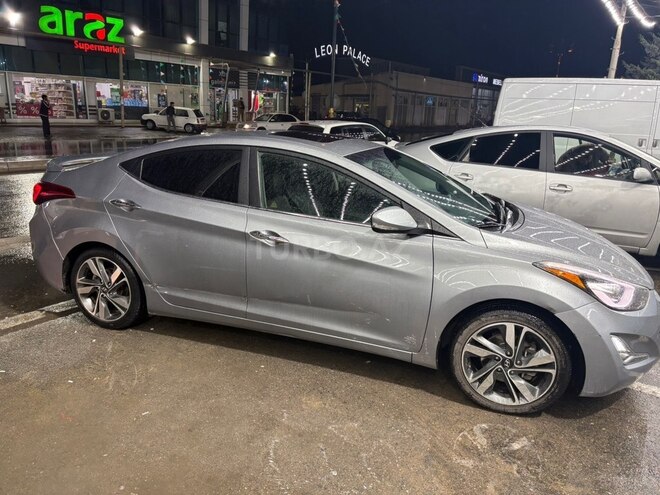 Hyundai Elantra 2015, 204,387 km - 1.8 l - Bakı