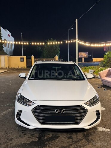 Hyundai Avante 2016, 196,500 km - 1.6 l - Göyçay