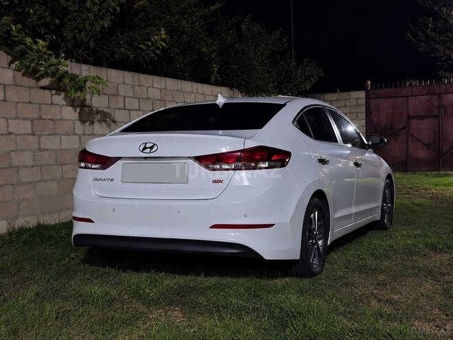 Hyundai Avante 2016, 196,500 km - 1.6 l - Göyçay