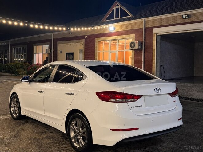 Hyundai Avante 2016, 196,500 km - 1.6 l - Göyçay