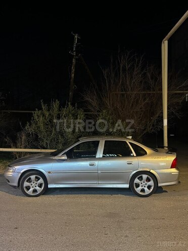 Opel Vectra 2000, 260,000 km - 2.0 l - Bakı