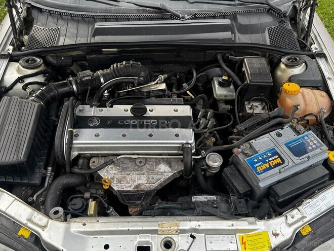 Opel Vectra 2000, 260,000 km - 2.0 l - Bakı