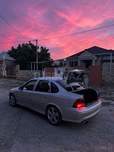 Opel Vectra 2000, 260,000 km - 2.0 l - Bakı
