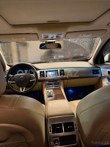 Jaguar XF 2015, 249,000 km - 2.2 l - Bakı