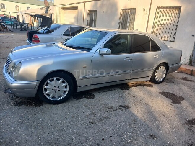 Mercedes E 320 1995, 642,000 km - 3.2 l - Bakı