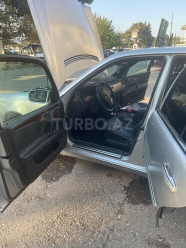 Mercedes E 320 1995, 642,000 km - 3.2 l - Bakı