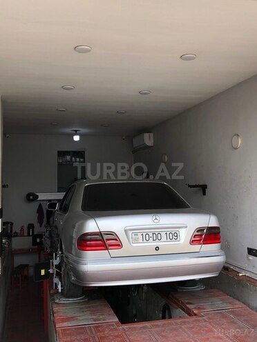 Mercedes E 220 2000, 354,786 km - 2.2 л - Bərdə