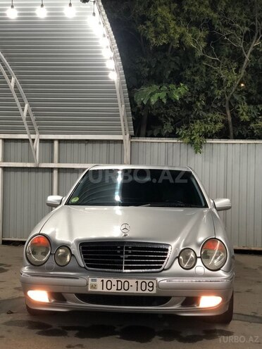 Mercedes E 220 2000, 354,786 km - 2.2 л - Bərdə