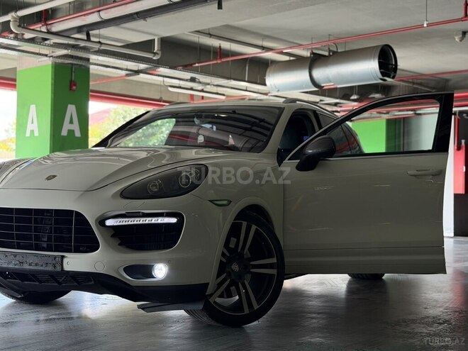Porsche Cayenne Turbo 2010, 205,000 km - 4.8 л - Bakı