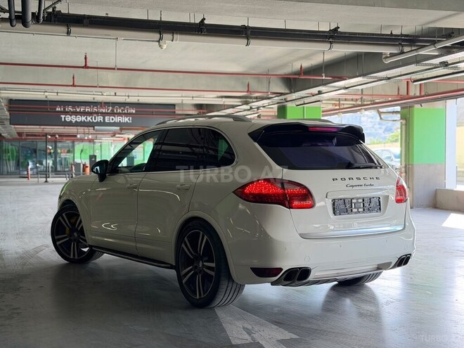 Porsche Cayenne Turbo 2010, 205,000 km - 4.8 л - Bakı