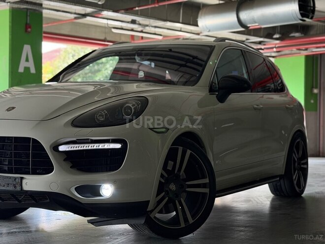 Porsche Cayenne Turbo 2010, 205,000 km - 4.8 л - Bakı