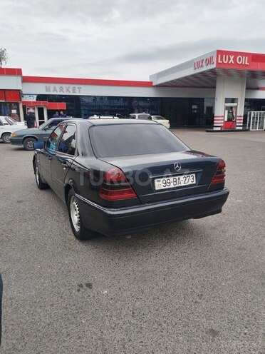 Mercedes C 180 1997, 245,632 km - 1.8 л - Goranboy