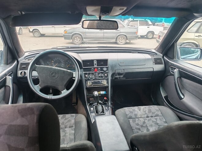 Mercedes C 180 1997, 245,632 km - 1.8 л - Goranboy