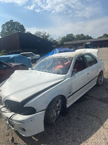 BMW 523 1996, 250,000 km - 2.5 л - Qusar