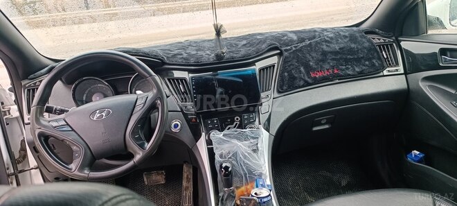 Hyundai Sonata 2013, 250,000 km - 2.0 л - Yevlax