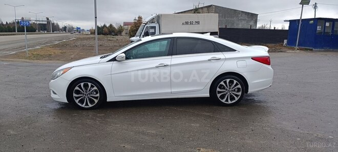 Hyundai Sonata 2013, 250,000 km - 2.0 л - Yevlax