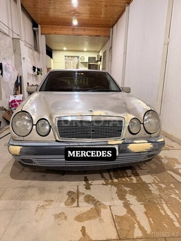 Mercedes E 200 1997, 370,405 km - 2.0 л - Bakı