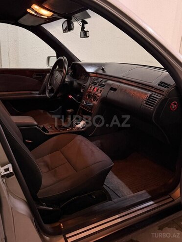 Mercedes E 200 1997, 370,405 km - 2.0 л - Bakı