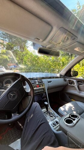 Mercedes E 200 1998, 380,000 km - 2.0 л - Bakı