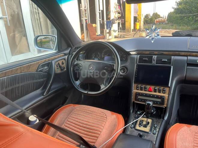 Mercedes E 270 2001, 600,150 km - 2.7 л - Bərdə