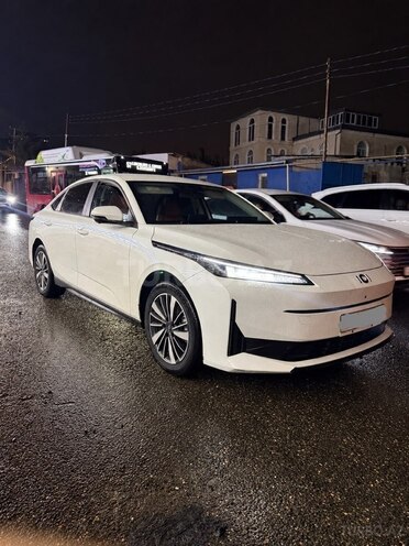 Changan Qiyuan A05 2025, 82,000 km - 1.5 л - Bakı
