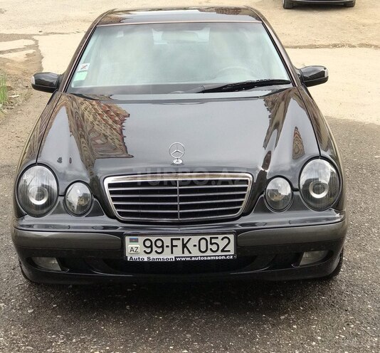Mercedes E 280 2001, 230,121 km - 2.8 l - Bakı
