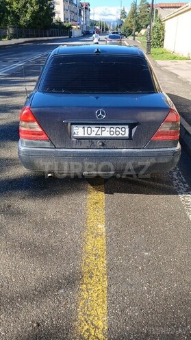 Mercedes C 180 1993, 469,875 km - 1.8 л - Qusar