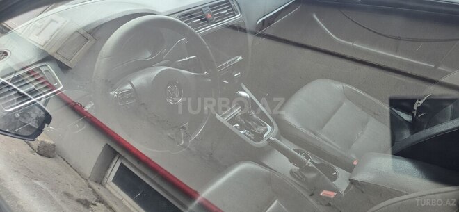 Volkswagen Jetta 2010, 377,000 km - 2.5 л - Bakı