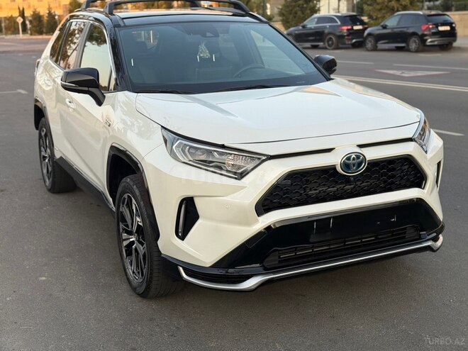 Toyota RAV4 2021, 33,000 km - 2.5 л - Bakı