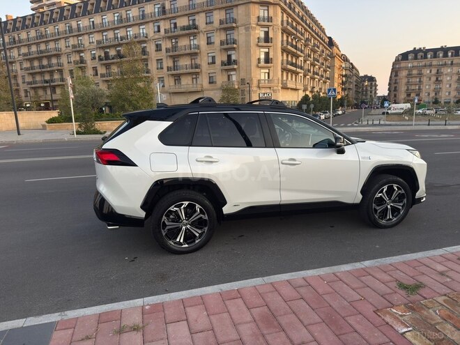Toyota RAV4 2021, 33,000 km - 2.5 л - Bakı
